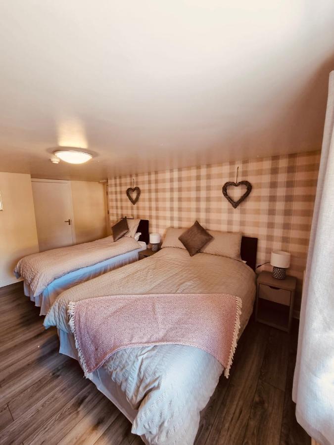 The Crown Inn Ystalyfera Esterno foto